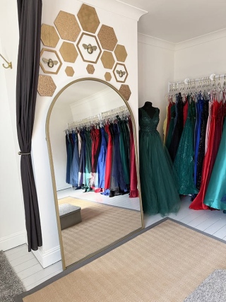 bee-wild-boutique-prom-dresses-5